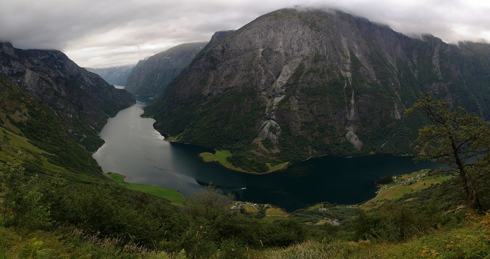 IMG_1674_naeroyfjorden2.jpg